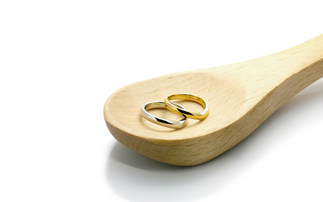 結婚指輪デザインのベビーリング