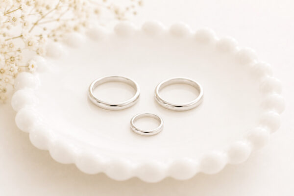 ベビーリングと結婚指輪2本の3本セット